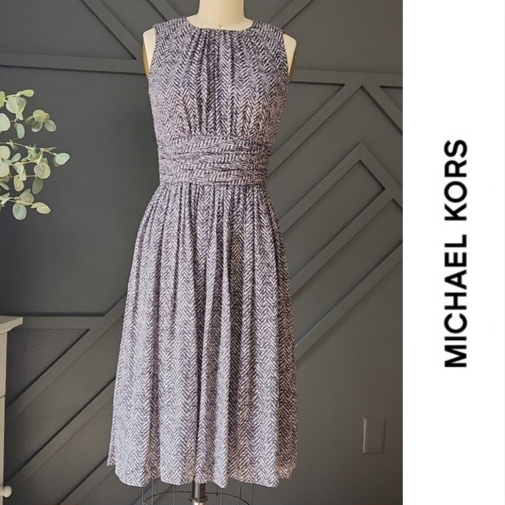 {Michael Kors} 100% Silk Dress Made in Italy Size 2